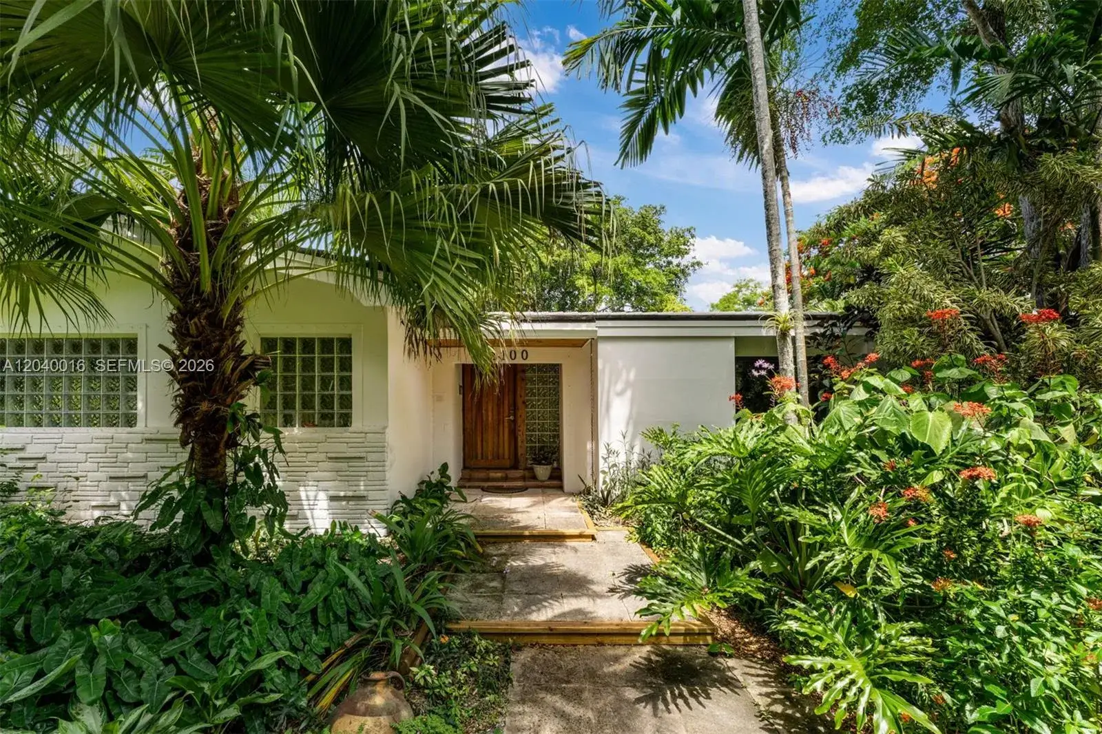 4 bedroom 3 bath Residential for sale at 11100 SW 67th Ave, Pinecrest FL 33156