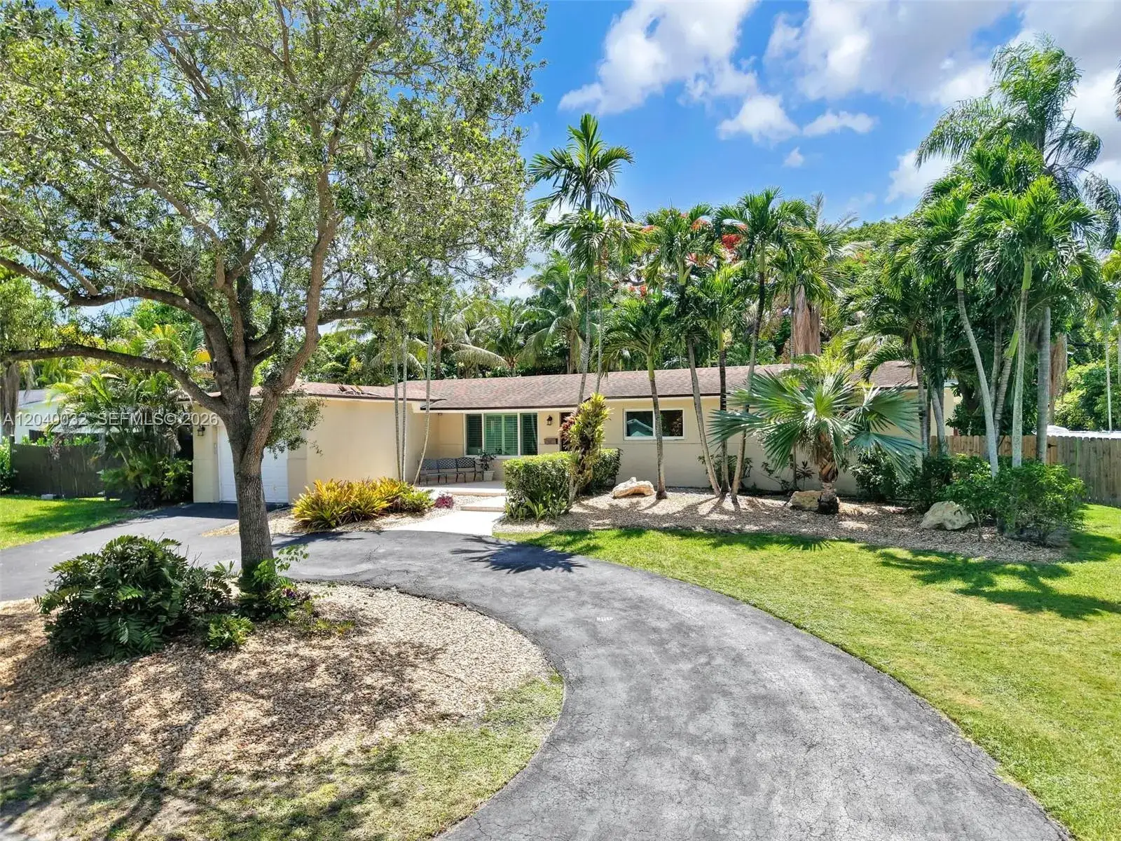 3 bedroom 2 bath Residential for sale at 14501 SW 99th Ave, Miami FL 33176