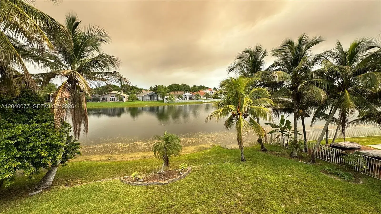 4 bedroom 3 bath Residential for sale at 17471 SW 12th St, Pembroke Pines FL 33029