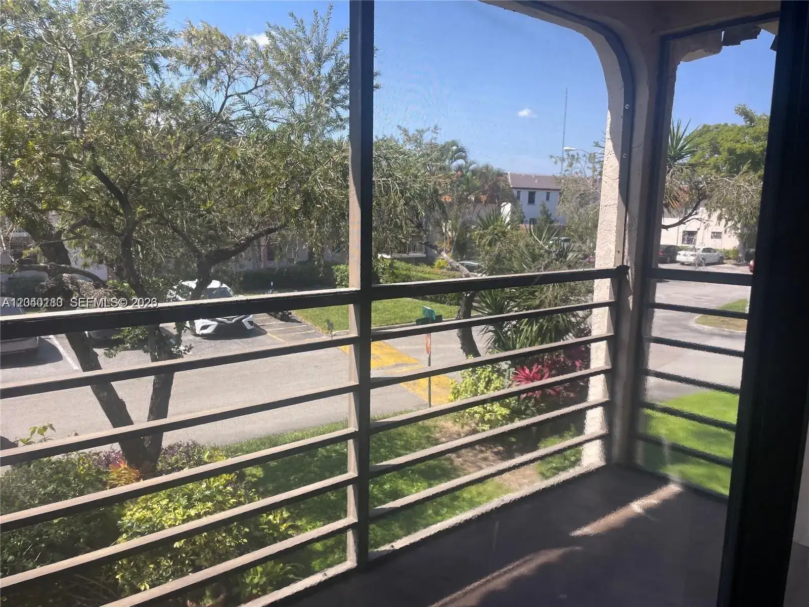 2 bedroom 2 bath Residential Lease for rent at 20825 NE 8th Ct # 19, Miami FL 33179