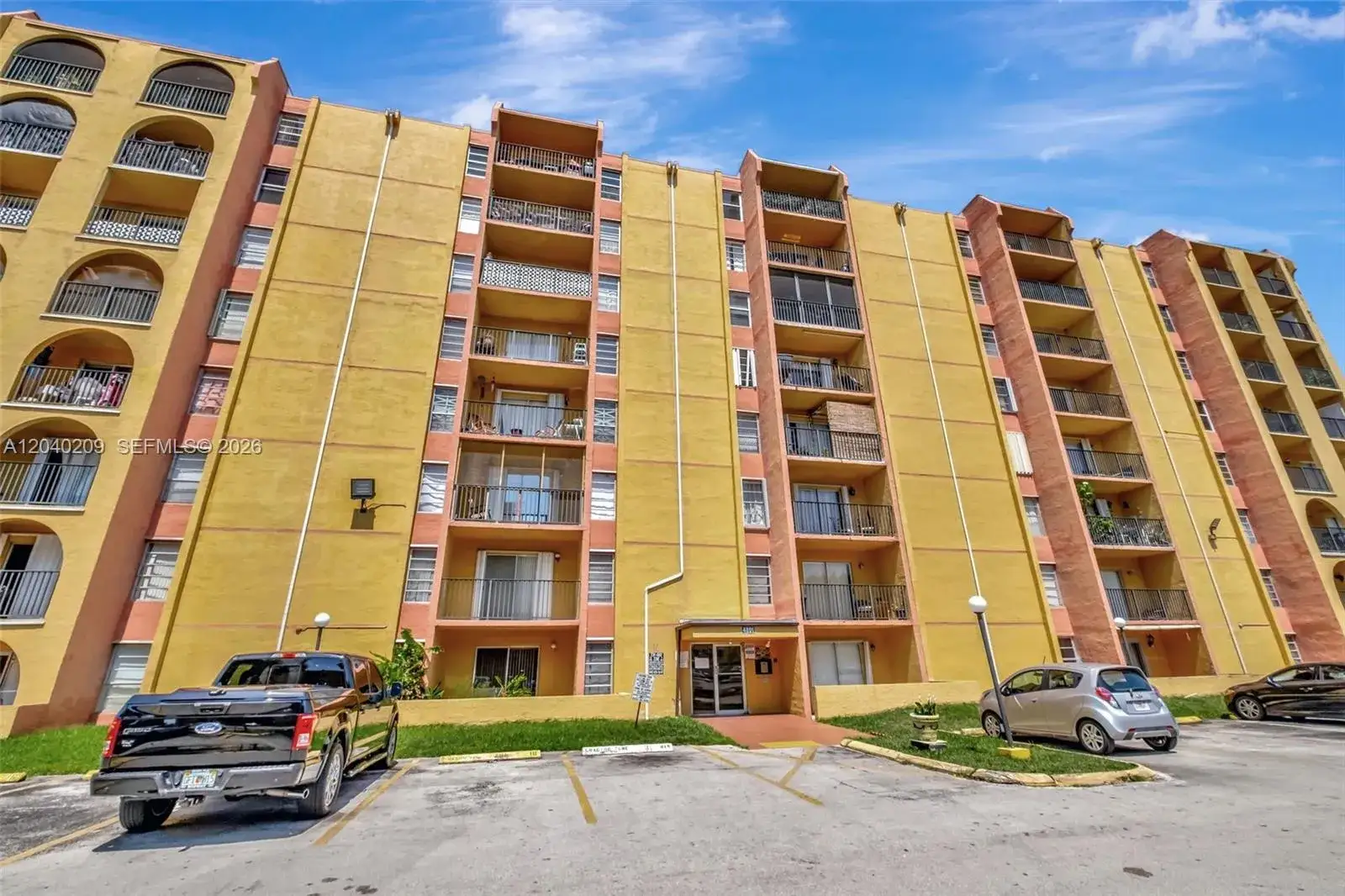 2 bedroom 1 bath Residential Lease for rent at 4717 NW 7th St # 10, Miami FL 33126