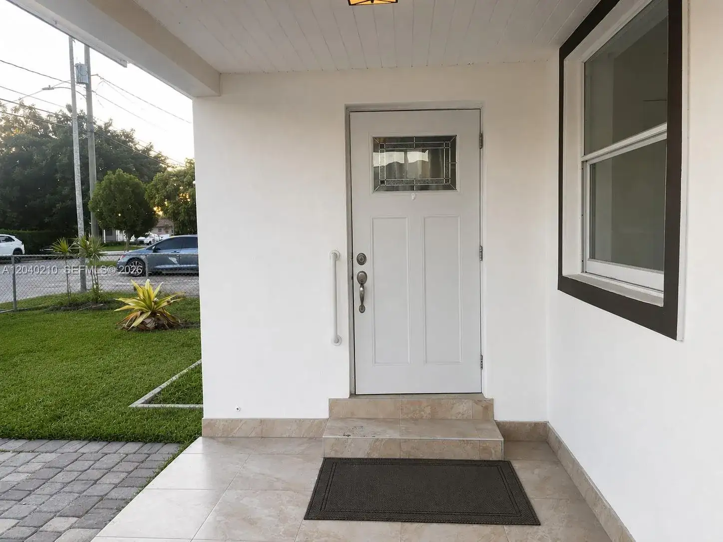 1 bedroom 1 bath Residential Lease for rent at 6801 SW 22nd St # 02, Miami FL 33155