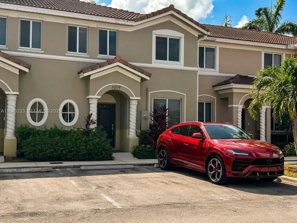 4 bedroom 3 bath Residential for sale at 1019 SE 24th Ter, Homestead FL 33035