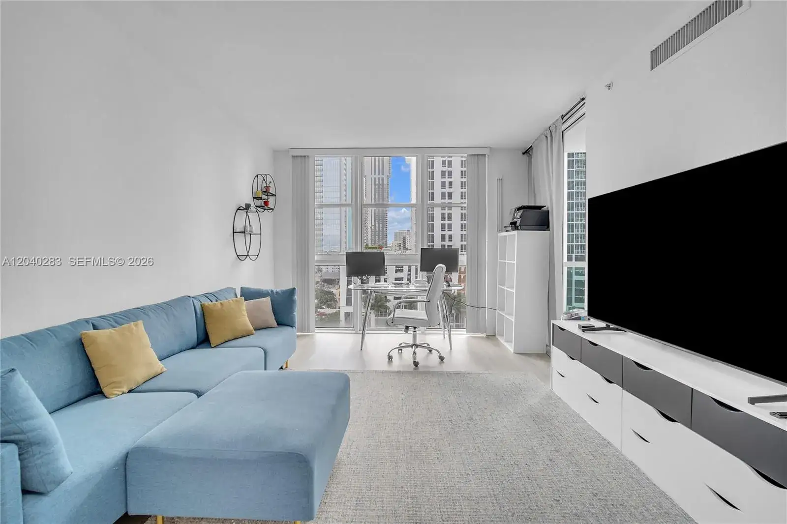 1 bedroom 1 bath Residential Lease for rent at 500 NE 29th St # 905, Miami FL 33137