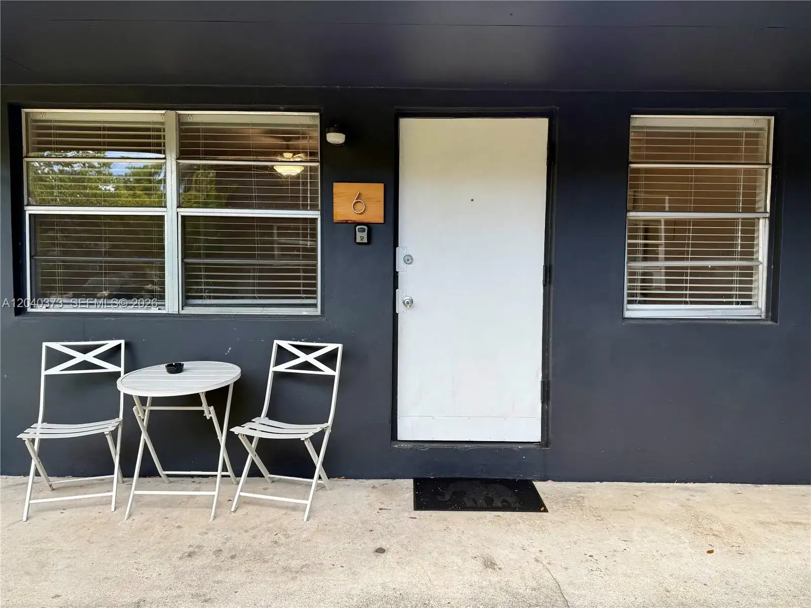 1 bedroom 1 bath Residential Lease for rent at 1415 SW 1st St # 6, Fort Lauderdale FL 33315