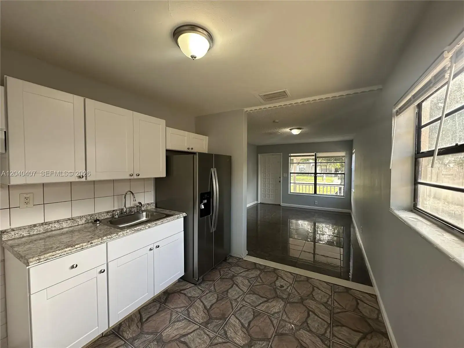 2 bedroom 1 bath Residential Lease for rent at 820 NW 4th Ave, Fort Lauderdale FL 33311