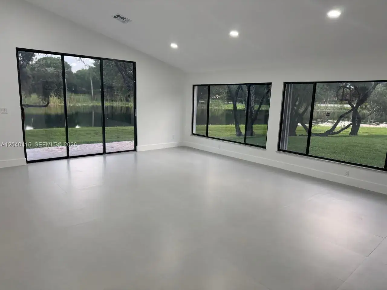 3 bedroom 2 bath Residential Lease for rent at 2360 Dover, Weston FL 33326
