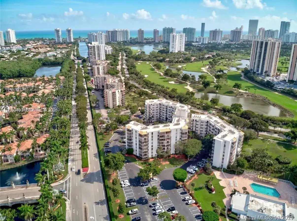 1 bedroom 1 bath Residential for sale at 20500 W Country Club Dr # 109, Aventura FL 33180