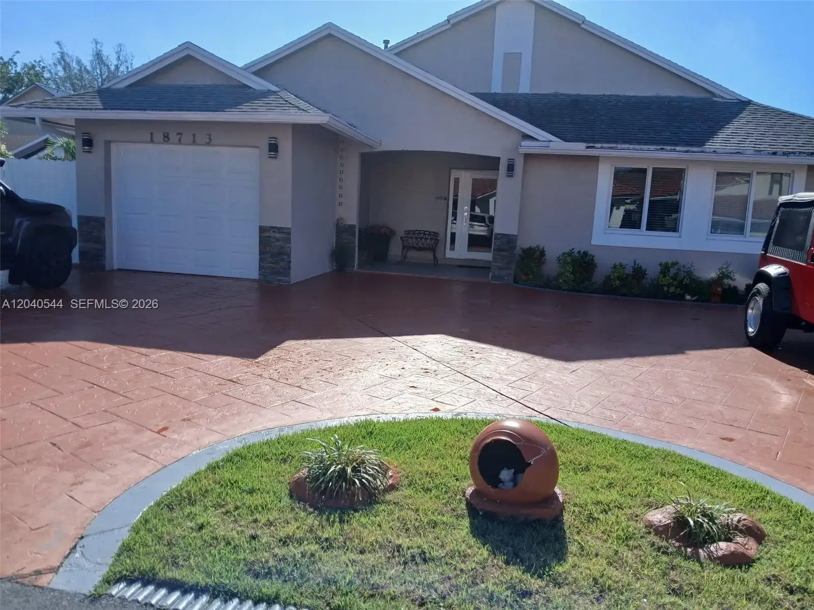 3 bedroom 2 bath Residential for sale at 18713 NW 78th Ct, Hialeah FL 33015