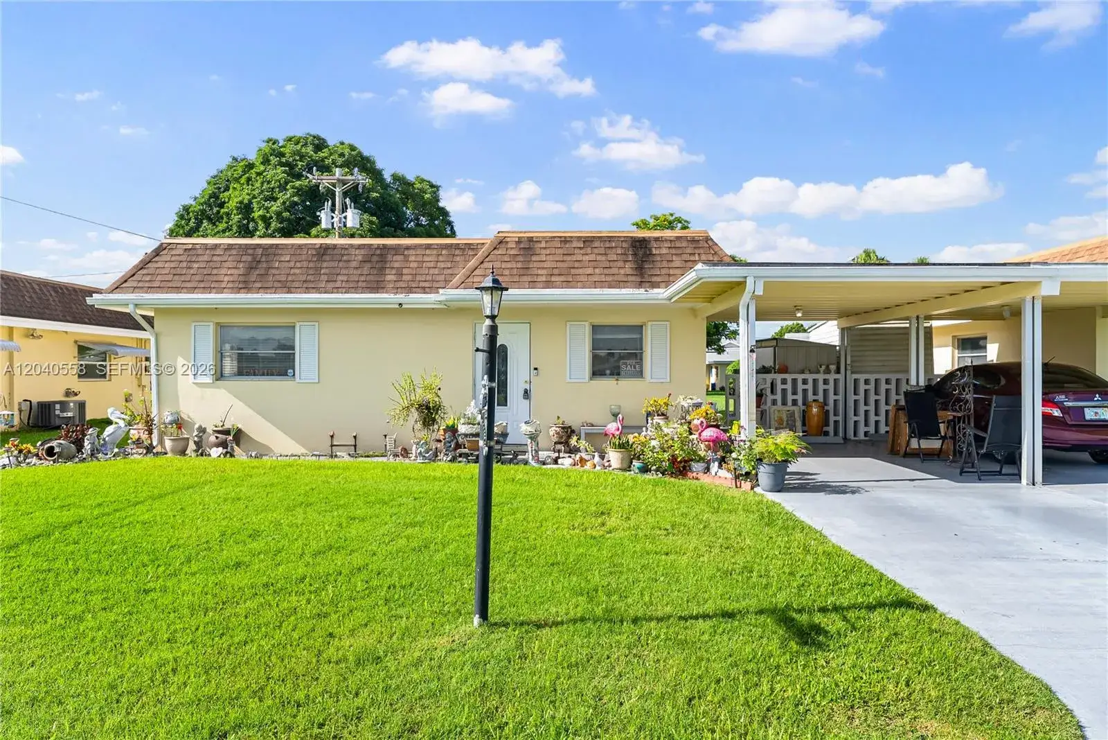 2 bedroom 2 bath Residential for sale at 2208 Gardenia Way, Lehigh Acres FL 33936