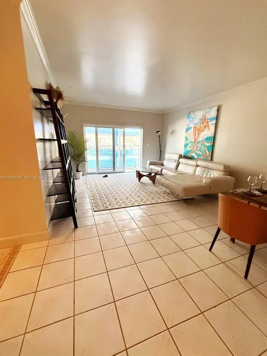 1 bedroom 1 bath Residential for sale at 1701 S Ocean Dr # 105, Hollywood FL 33019