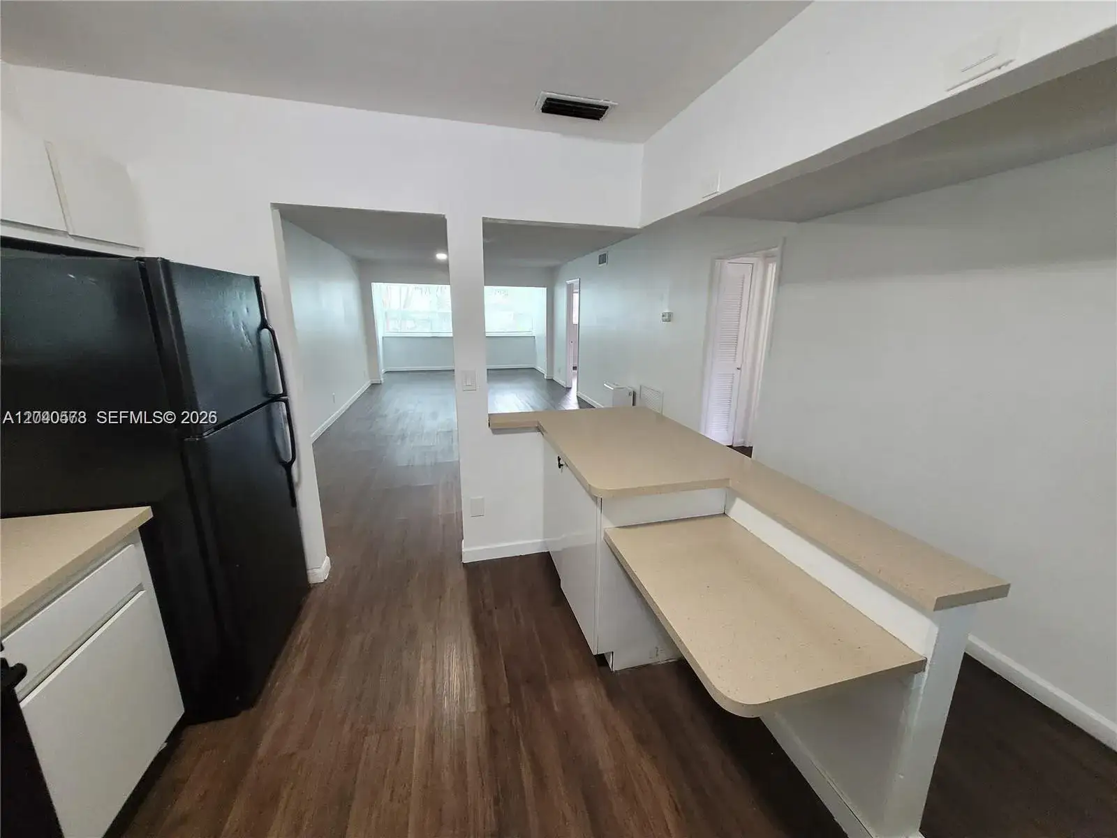 2 bedroom 2 bath Residential Lease for rent at 2832 W Fillmore St # 18, Hollywood FL 33020