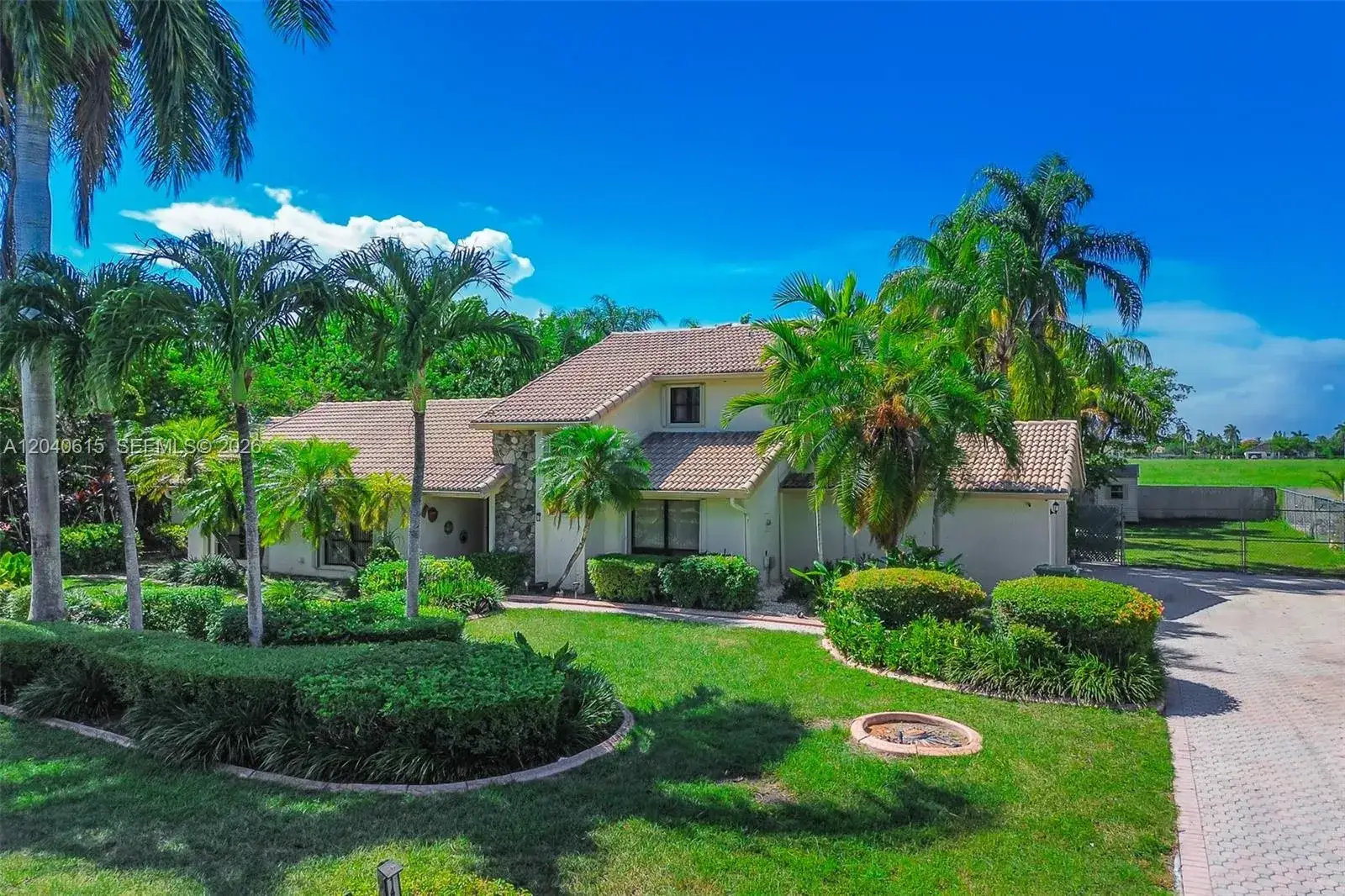 4 bedroom 2 bath Residential for sale at 14941 SW 164th Ter, Miami FL 33187
