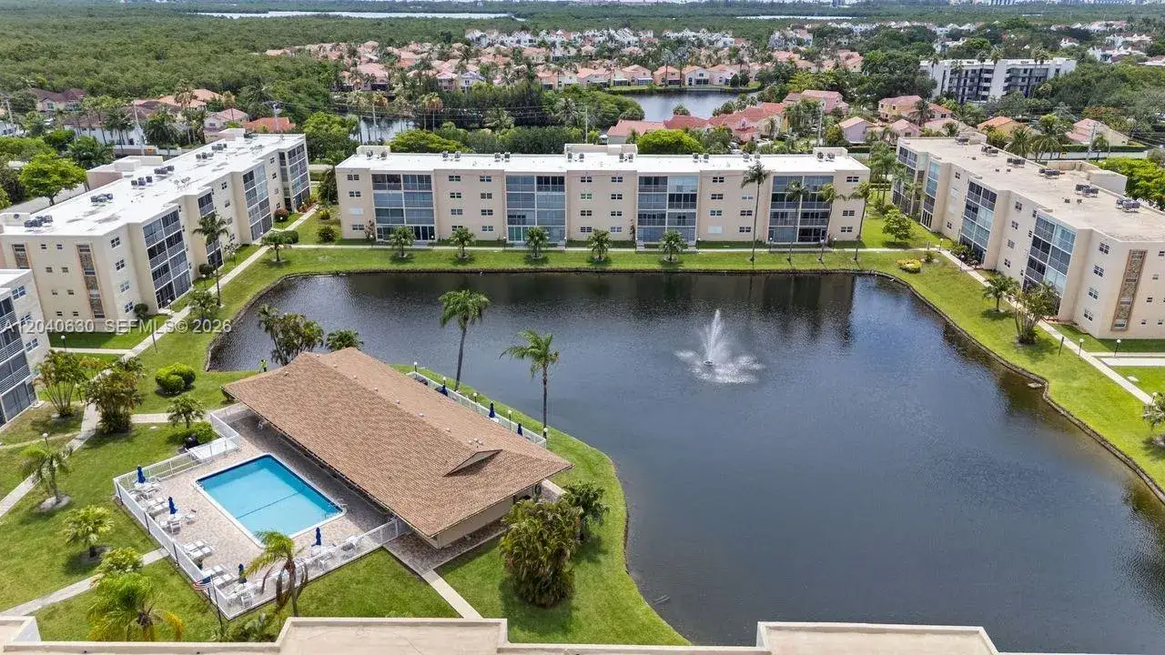 2 bedroom 2 bath Residential for sale at 414 SE 10th St # 108, Dania Beach FL 33004