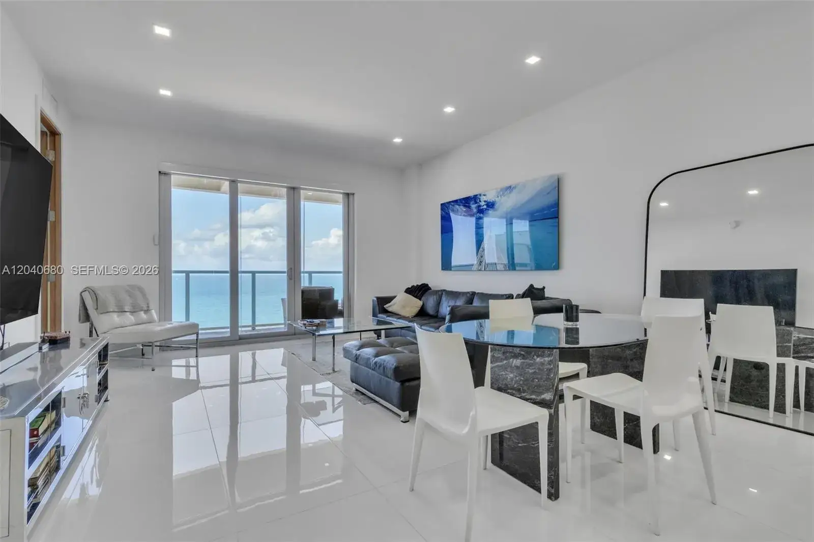 2 bedroom 2 bath Residential Lease for rent at 5701 Collins Ave, Miami Beach FL 33140
