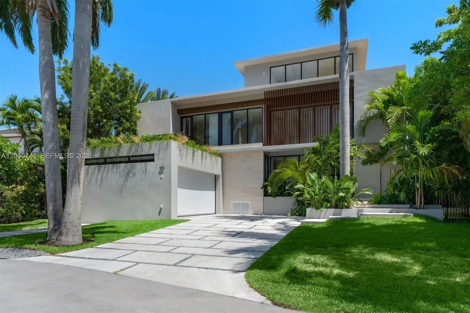 6 bedroom 8 bath Residential for sale at 165 Hampton Ln, Key Biscayne FL 33149