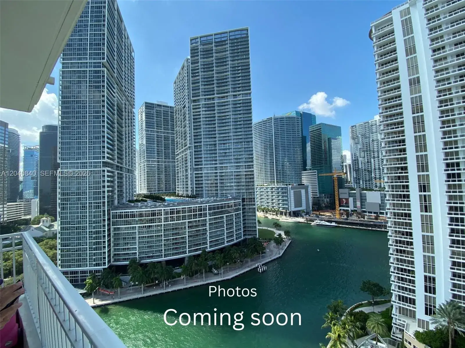 3 bedroom 3 bath Residential Lease for rent at 801 Brickell Key Blvd # 1704, Miami FL 33131