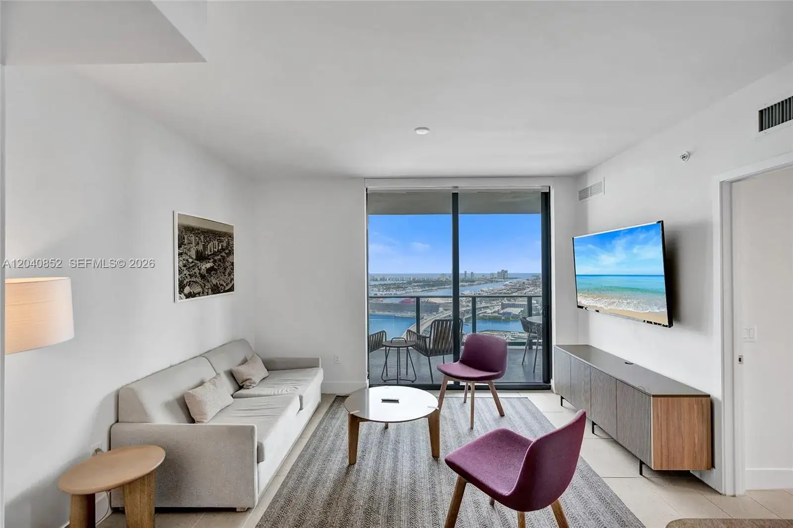 3 bedroom 2 bath Residential for sale at 159 NE 6th St # 3916, Miami FL 33132