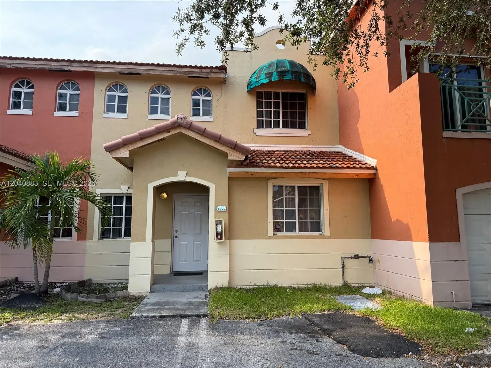 3 bedroom 3 bath Residential Lease for rent at 7245 NW 173rd Dr # 2505, Hialeah FL 33015