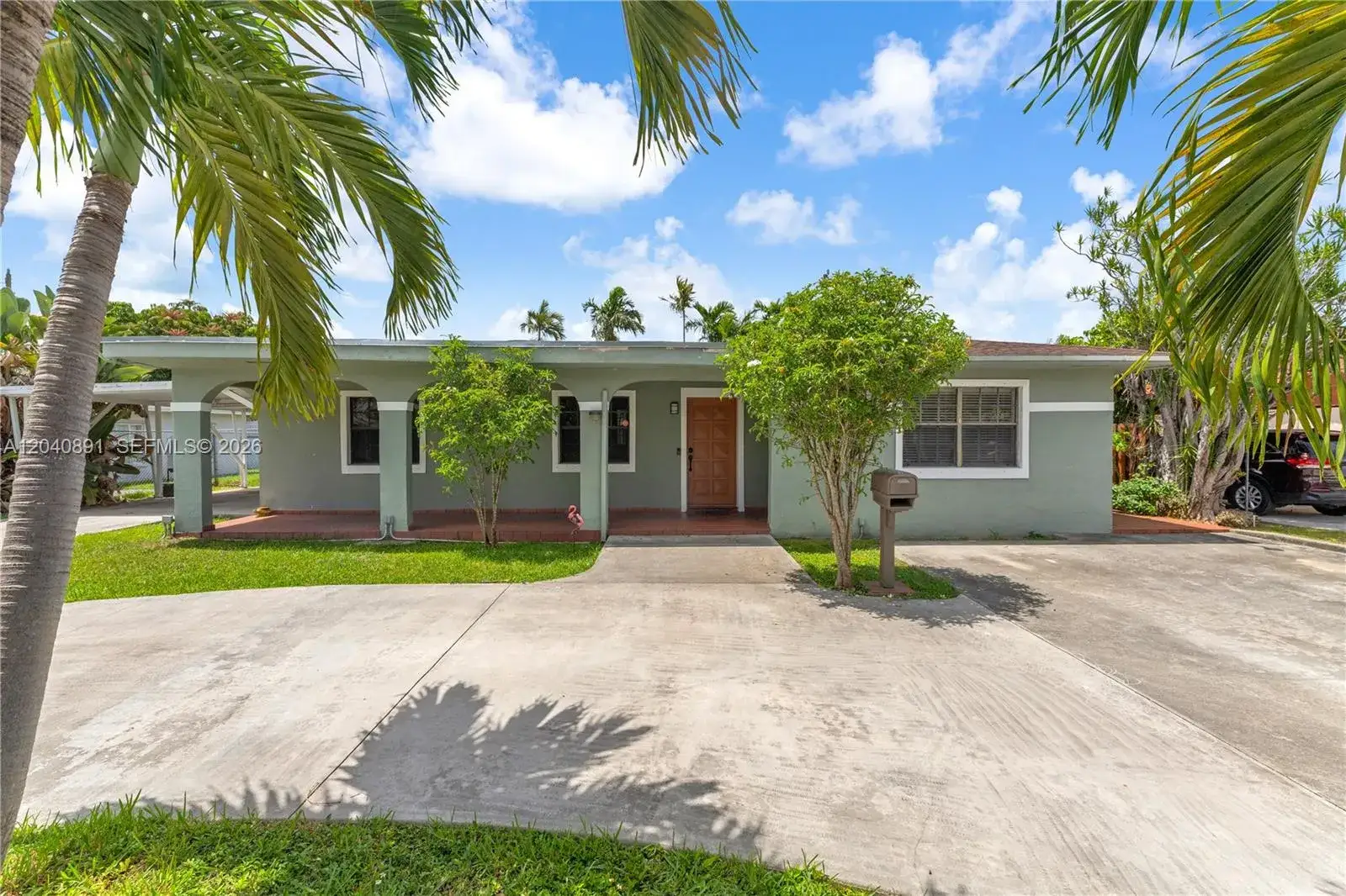 4 bedroom 4 bath Residential for sale at 6860 SW 18th St, Miami FL 33155