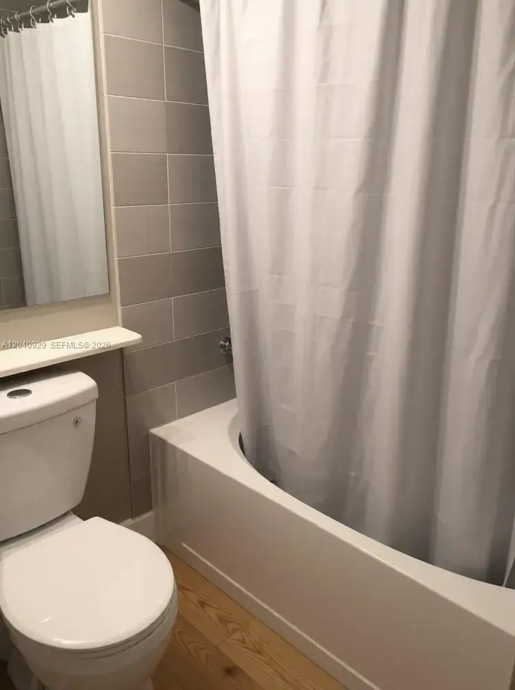 2 bedroom 2 bath Residential Lease for rent at 17145 N Bay Rd # 4206, Sunny Isles Beach FL 33160