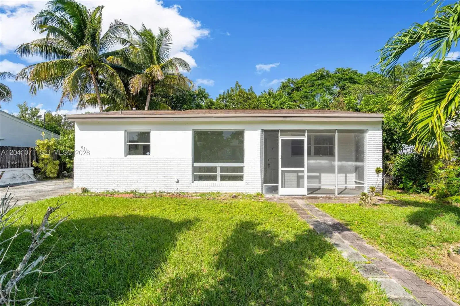 2 bedroom 1 bath Residential Lease for rent at 6831 Greene St # 6831, Hollywood FL 33024