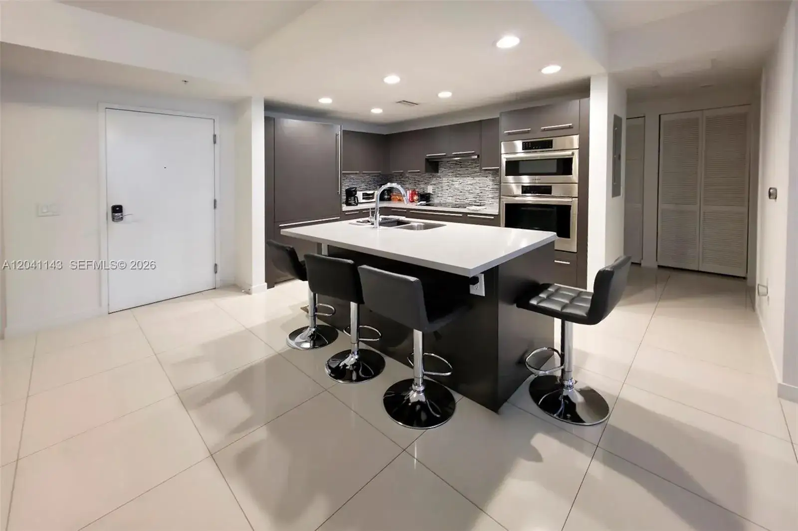2 bedroom 2 bath Residential Lease for rent at 7751 NW 107th Ave # 221, Doral FL 33178
