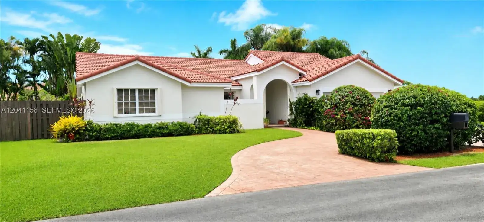 3 bedroom 2 bath Residential Lease for rent at 15630 SW 46th Ter, Miami FL 33185