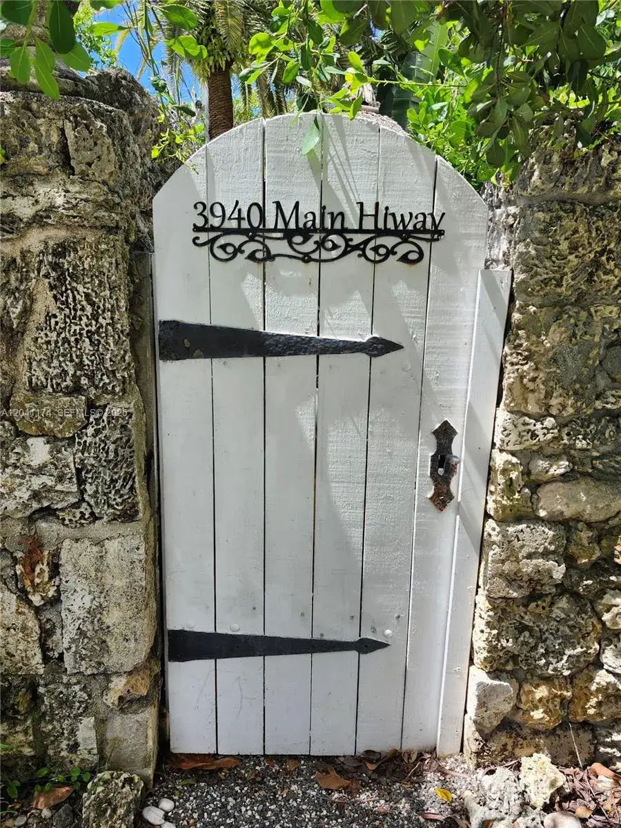 1 bath Residential Lease for rent at 3940 Main Highway, Miami FL 33133