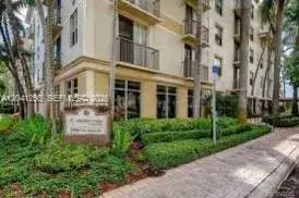 2 bedroom 2 bath Residential Lease for rent at 1919 Van Buren St # 818A, Hollywood FL 33020