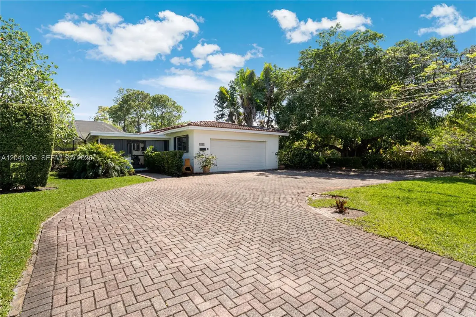 5 bedroom 2 bath Residential Lease for rent at 8480 SW 66th St # 0, Miami FL 33143