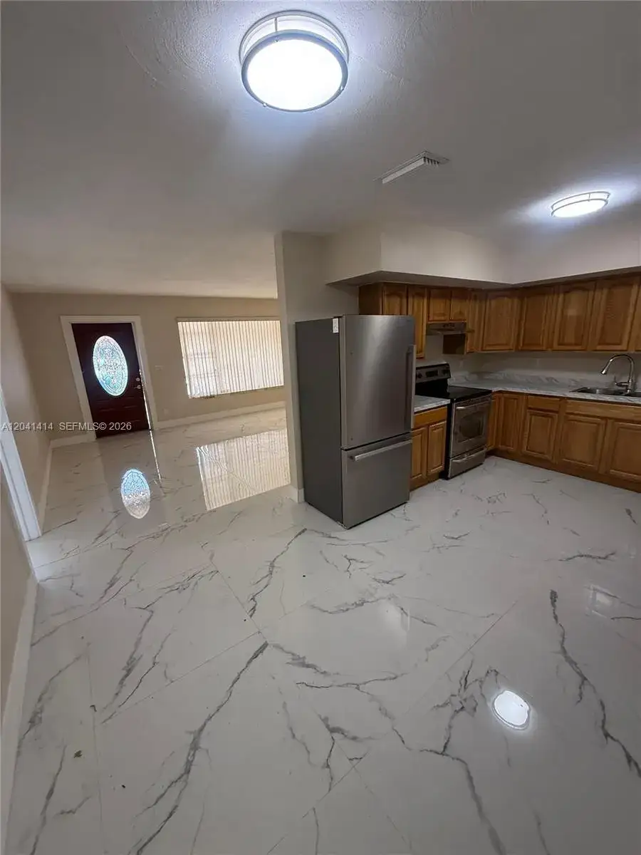 3 bedroom 2 bath Residential Lease for rent at 2600 NW 112th St # 1, Miami FL 33167