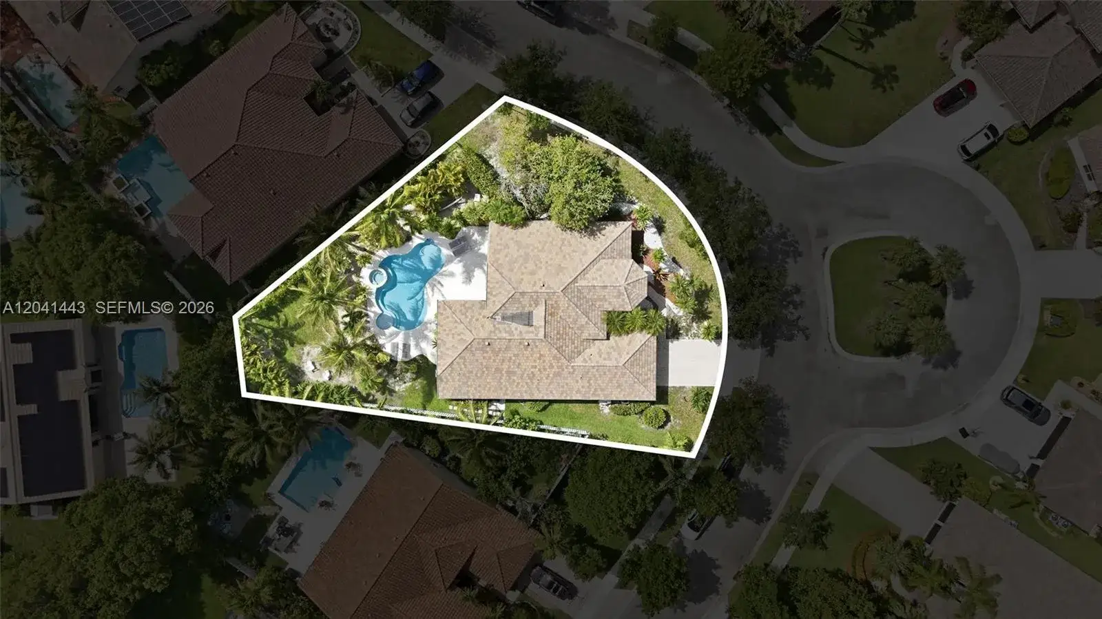 4 bedroom 3 bath Residential for sale at 241 Fairmont Way, Weston FL 33326