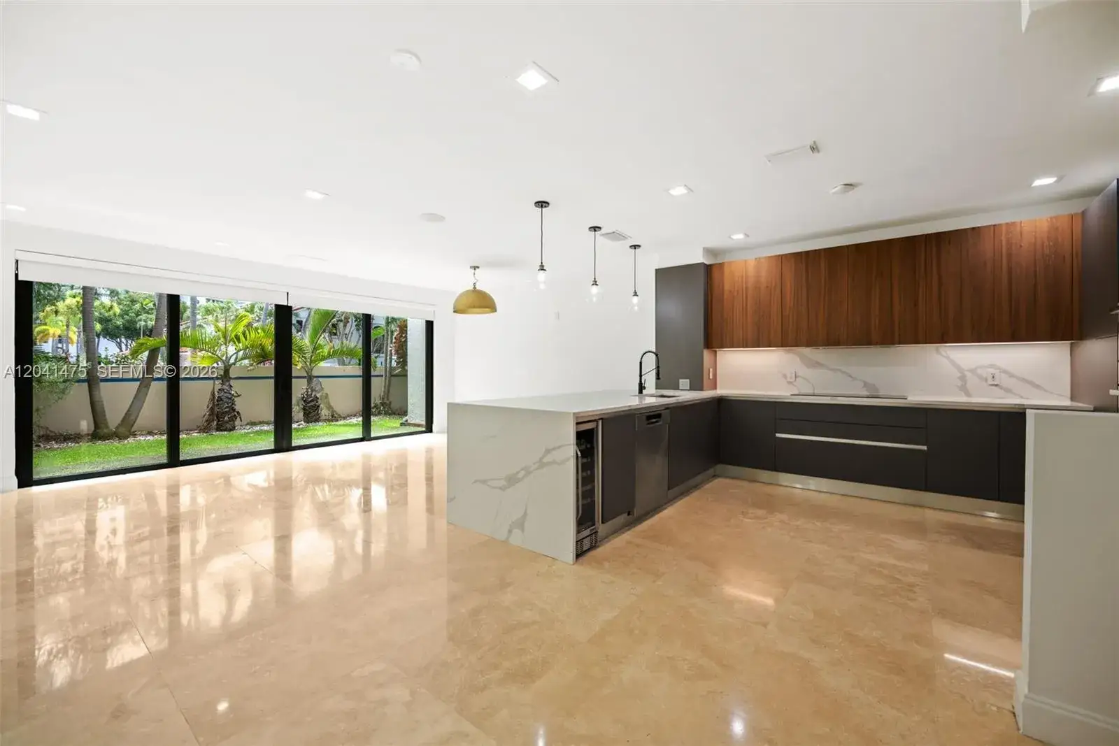 4 bedroom 3 bath Residential for sale at 21387 Marina Cove Cir # F, Aventura FL 33180