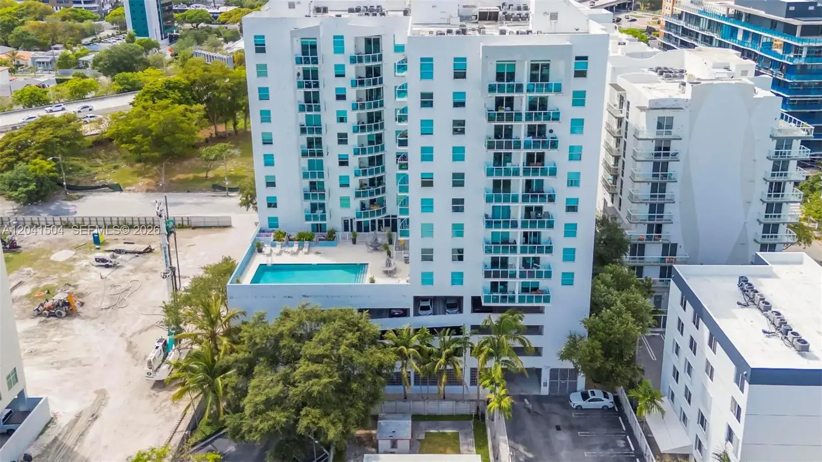 2 bedroom 2 bath Residential Lease for rent at 1723 SW 2nd Ave # 607, Miami FL 33129