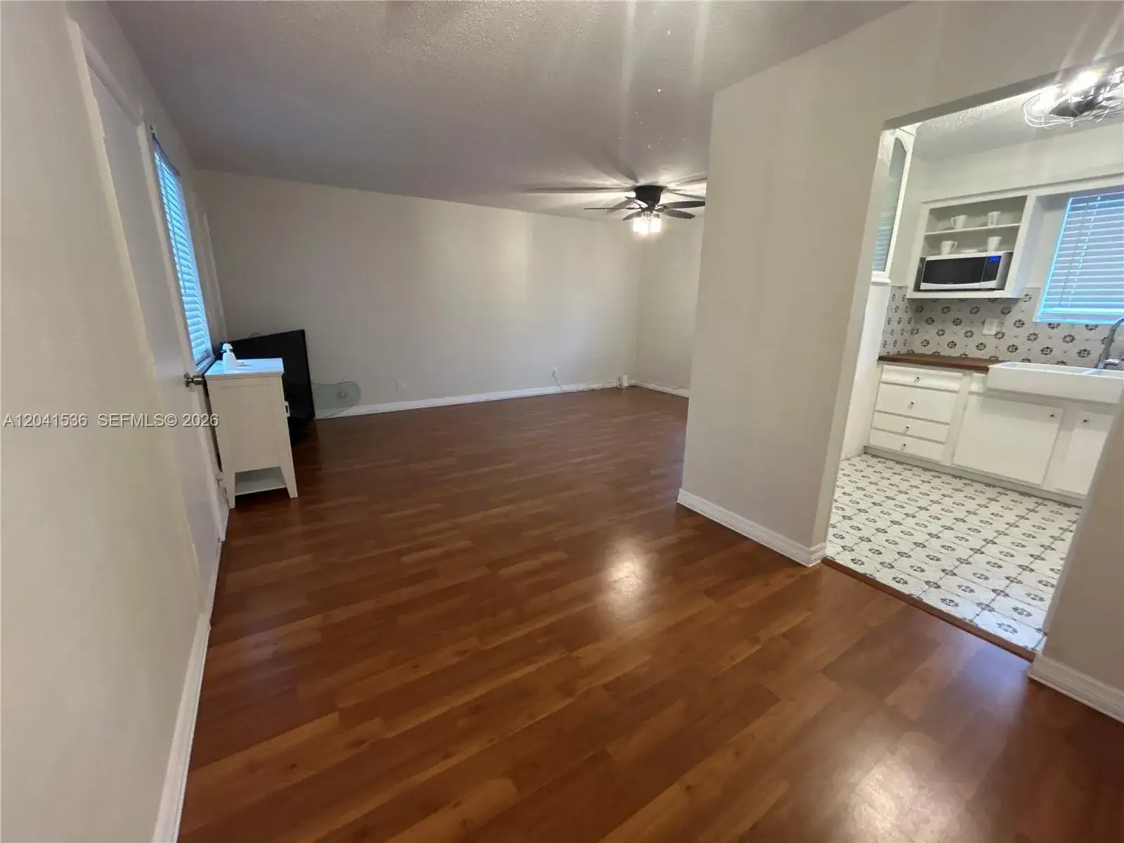 1 bedroom 1 bath Residential for sale at 1717 Rodman St # 18, Hollywood FL 33020