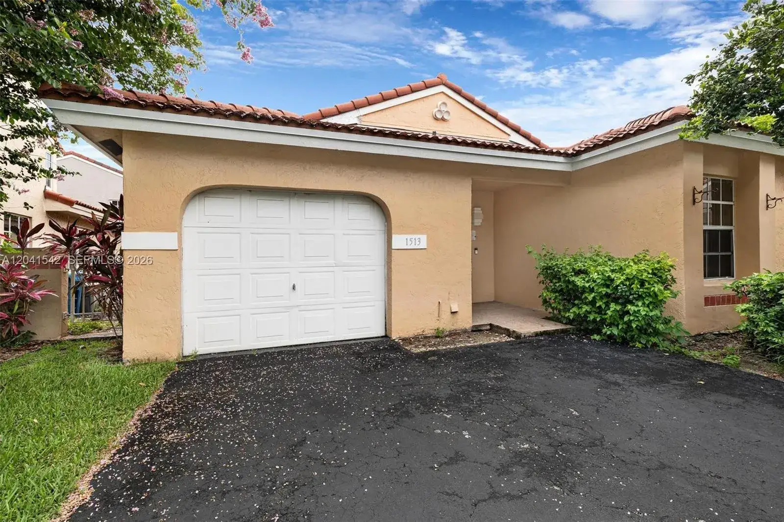 2 bedroom 2 bath Residential for sale at 1513 Garden Rd, Weston FL 33326