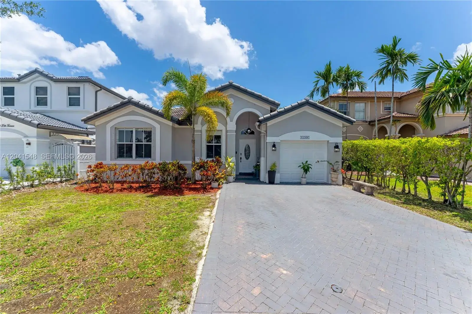 3 bedroom 2 bath Residential for sale at 15506 SW 25th Ter, Miami FL 33185