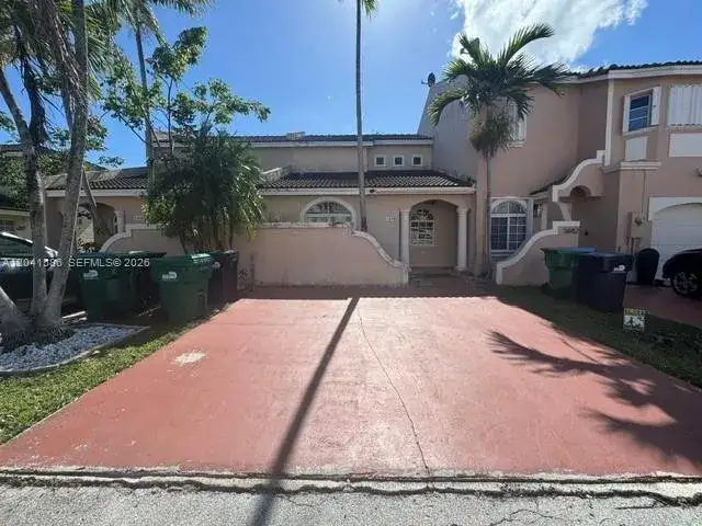 2 bedroom 2 bath Residential for sale at 3690 SW 153rd Pl, Miami FL 33185