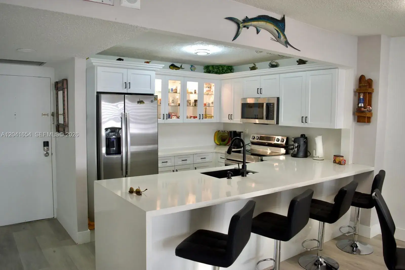 1 bedroom 1 bath Residential Lease for rent at 3725 S Ocean Dr # 423, Hollywood FL 33019