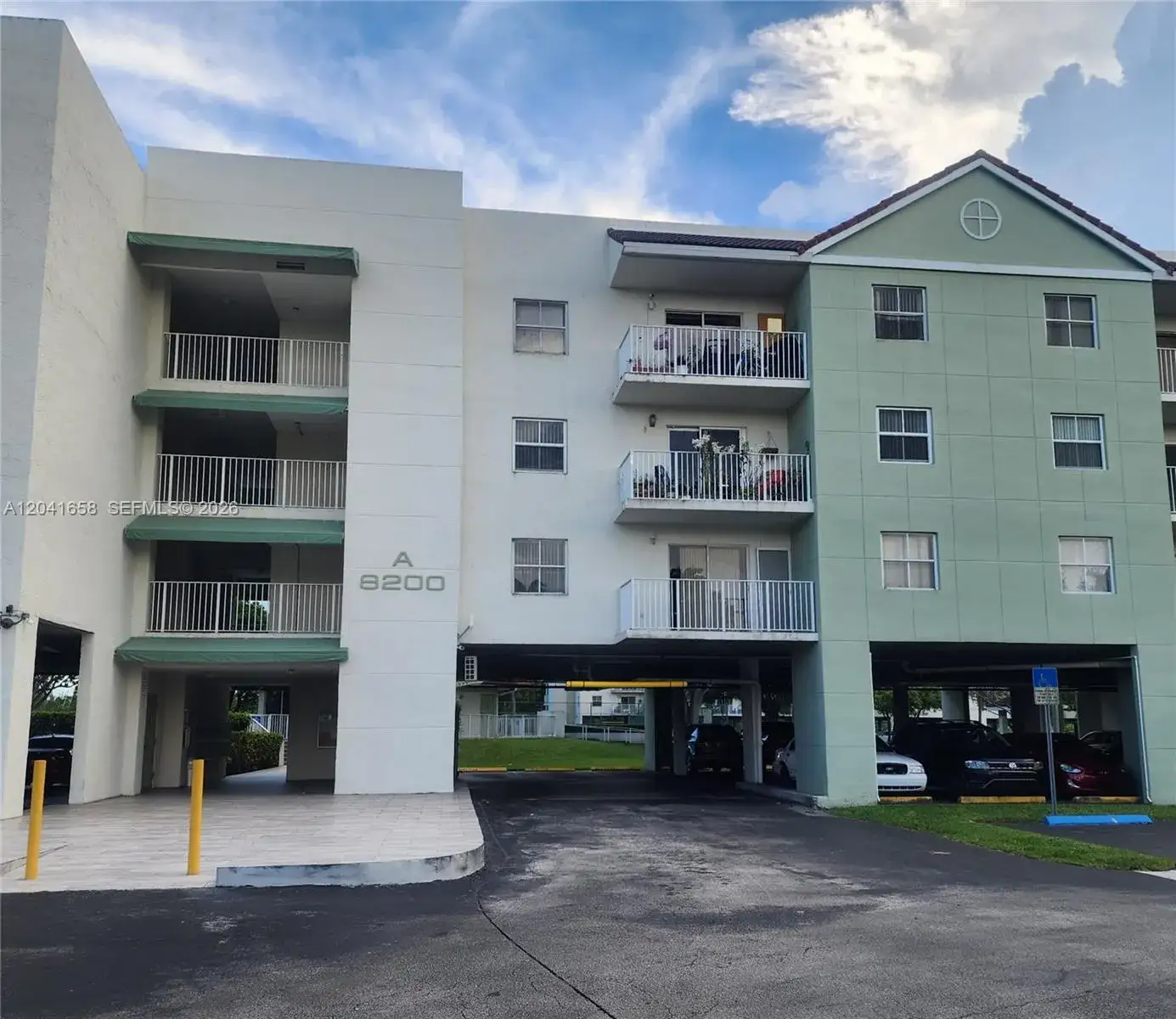 2 bedroom 2 bath Residential for sale at 8200 SW 210th St # 111, Cutler Bay FL 33189