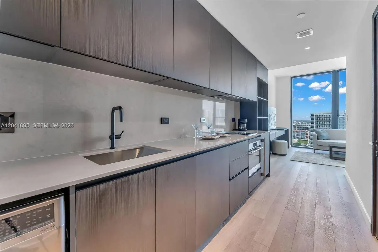1 bath Residential Lease for rent at 20 NE 11th ST # 3207, Miami FL 33132