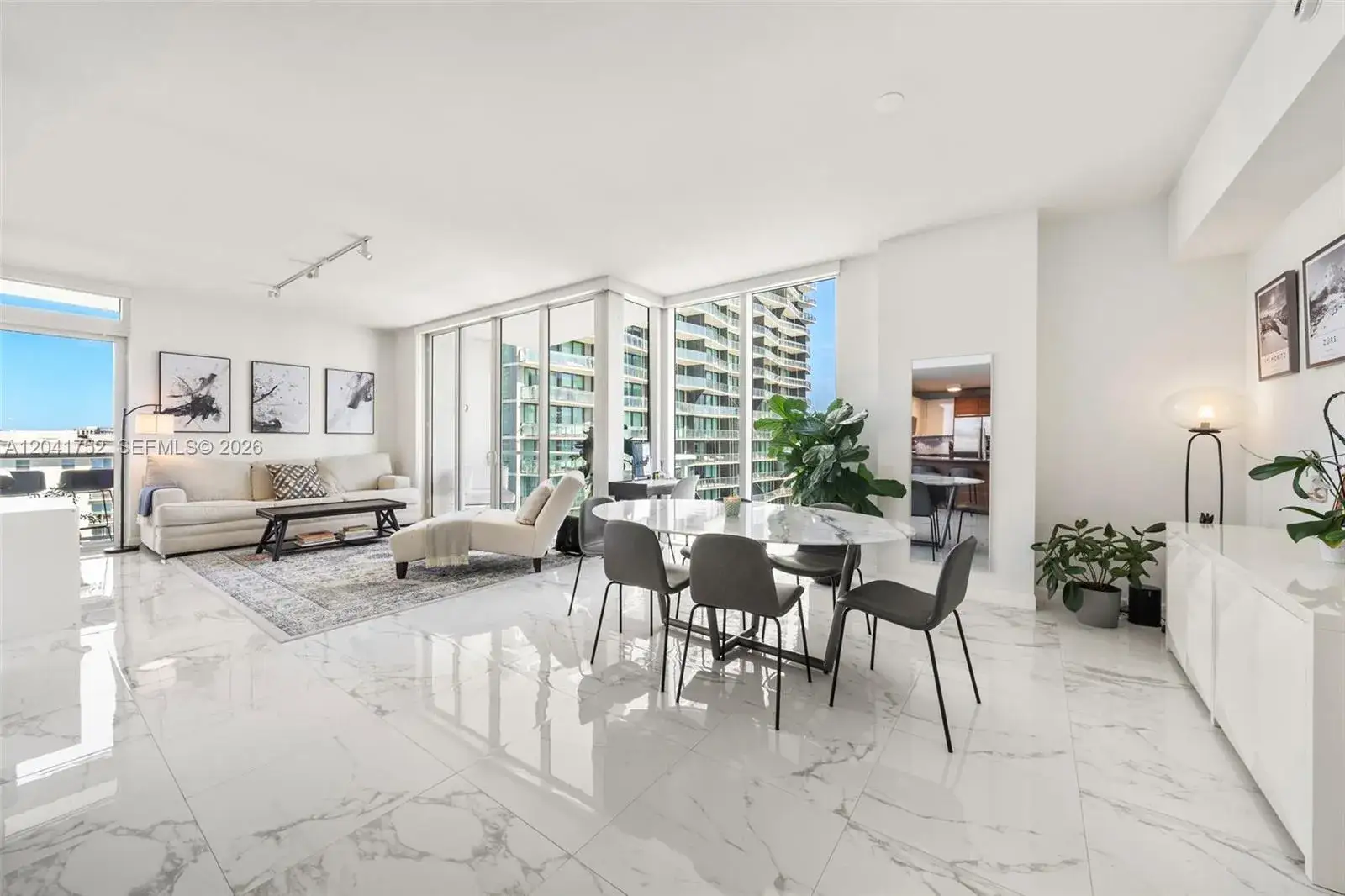 2 bedroom 2 bath Residential for sale at 601 NE 27th St # 1001, Miami FL 33137