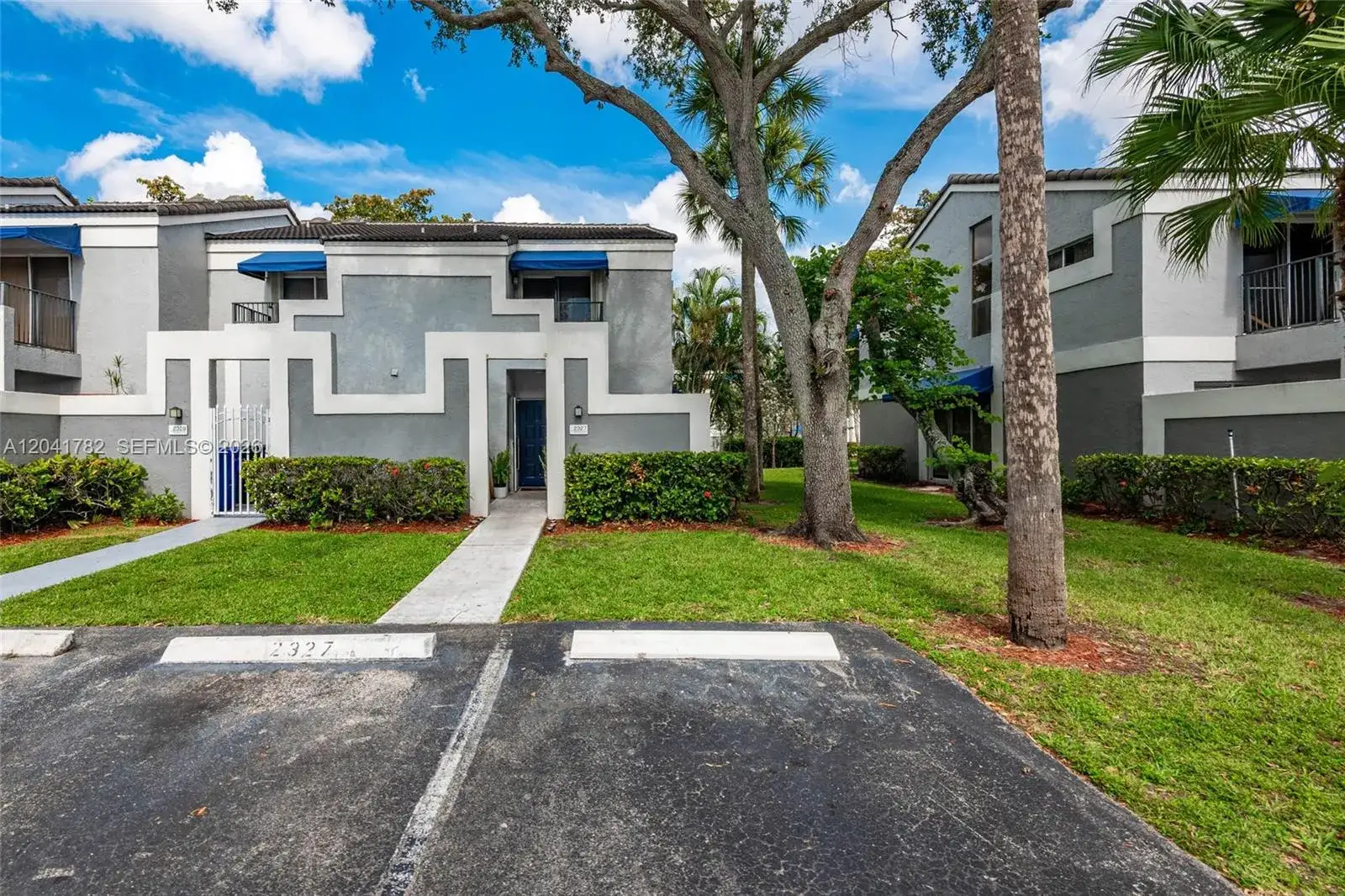 2 bedroom 2 bath Residential for sale at 2327 SW 82nd Way, North Lauderdale FL 33068