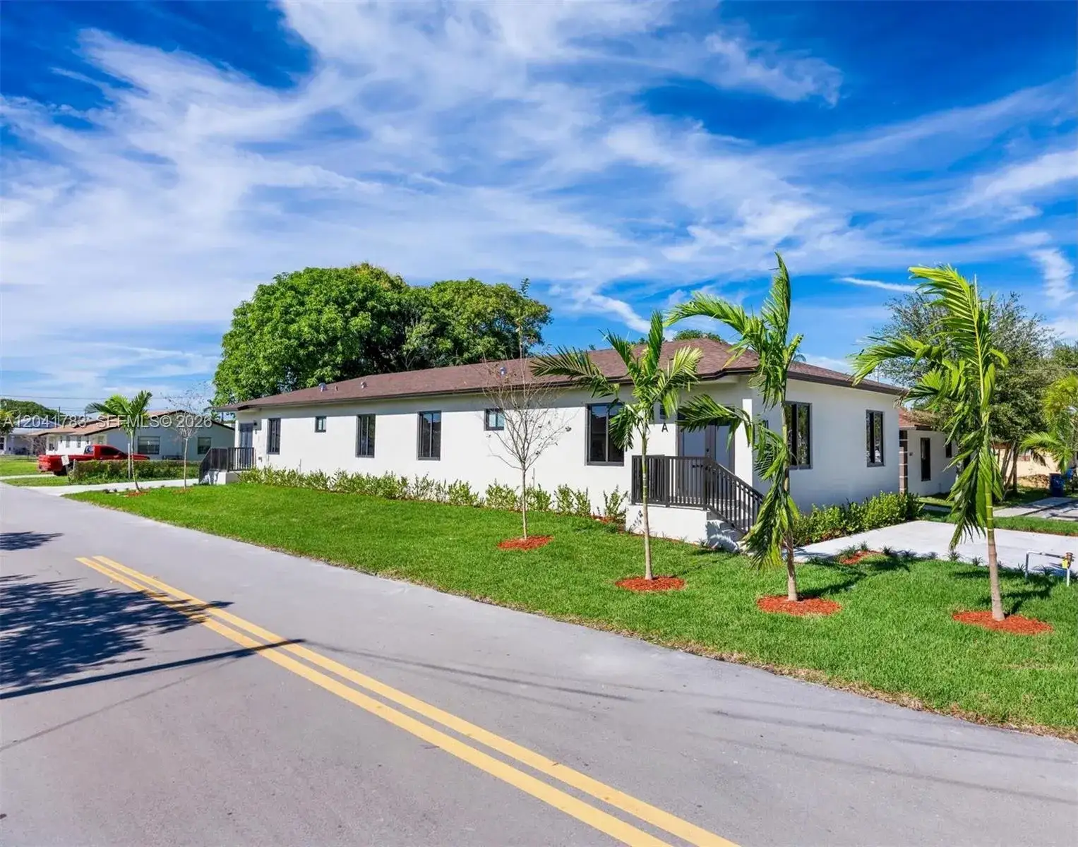 Residential Income for sale at 601 NW 3rd Ave, Hallandale Beach FL 33009