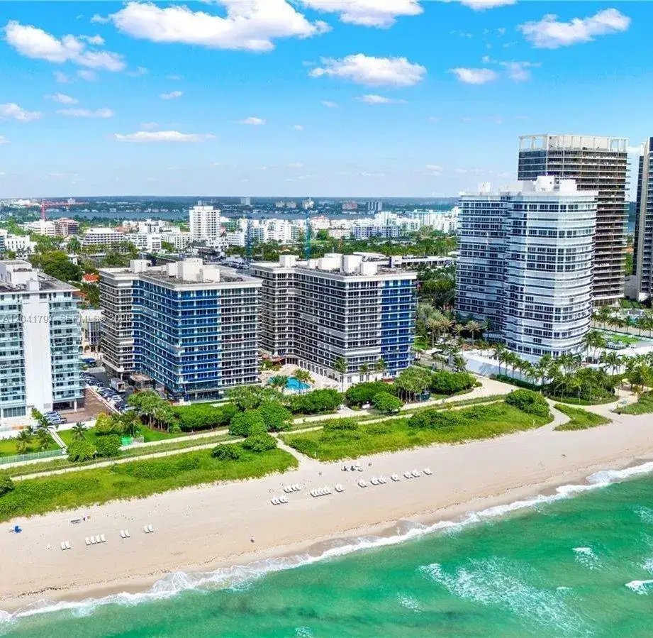 2 bedroom 2 bath Residential Lease for rent at 9595 Collins Ave # C, Surfside FL 33154
