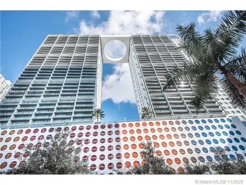 1 bedroom 1 bath Residential Lease for rent at 500 Brickell Ave # 2604, Miami FL 33131