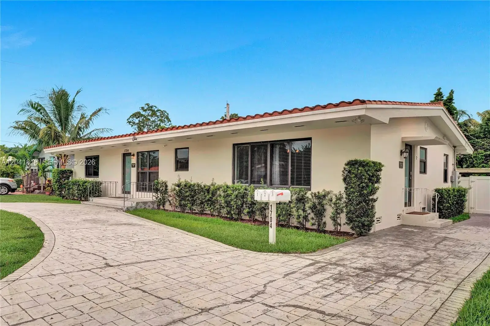 5 bedroom 4 bath Residential for sale at 1704 Rodman St, Hollywood FL 33020
