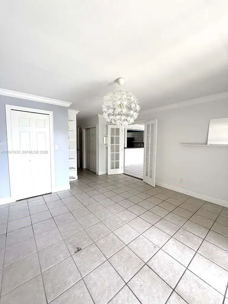 1 bedroom 1 bath Residential Lease for rent at 1530 NE 191st St # 340, Miami FL 33179