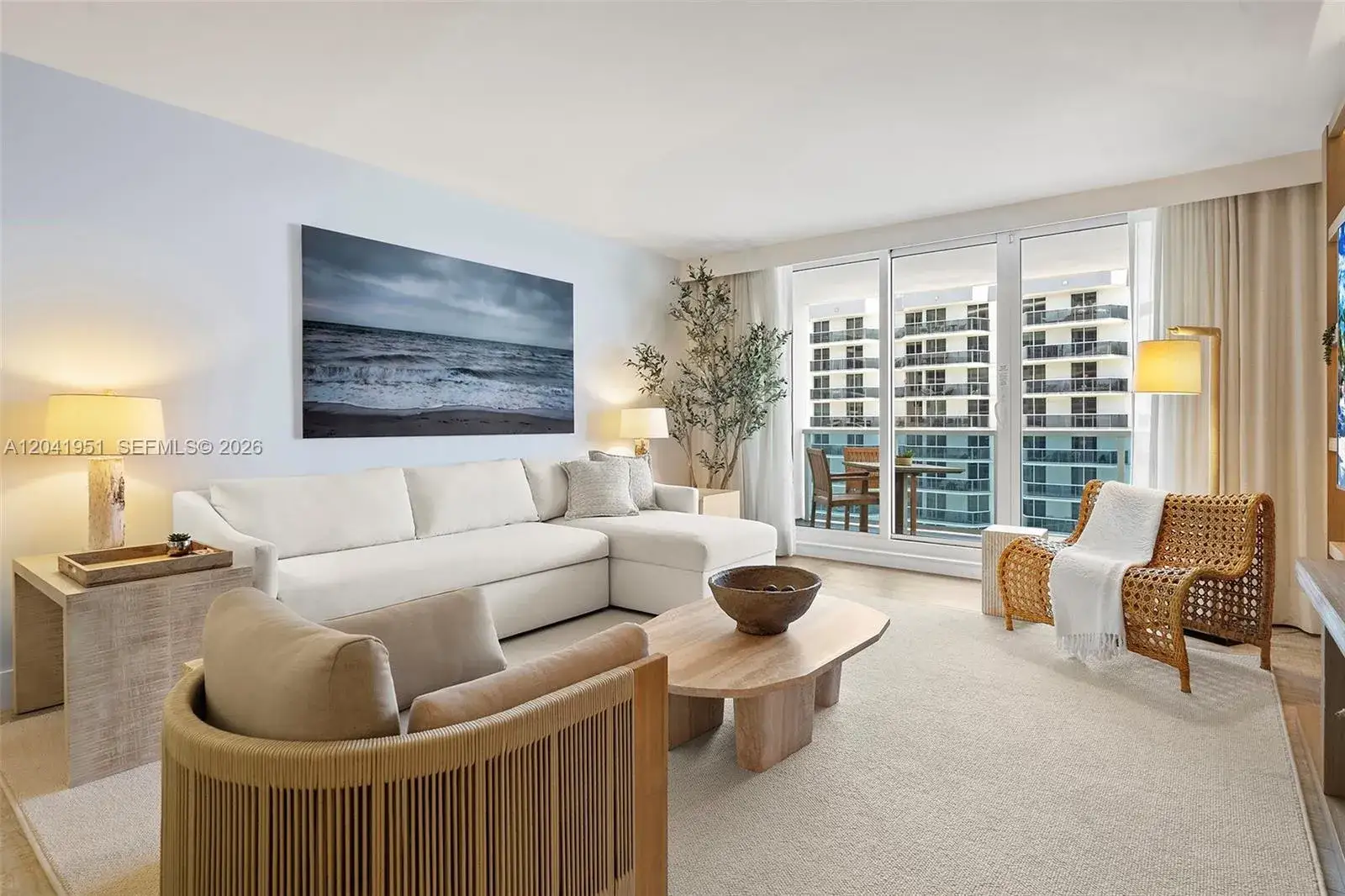 1 bedroom 1 bath Residential Lease for rent at 102 24th St # 1213, Miami Beach FL 33139